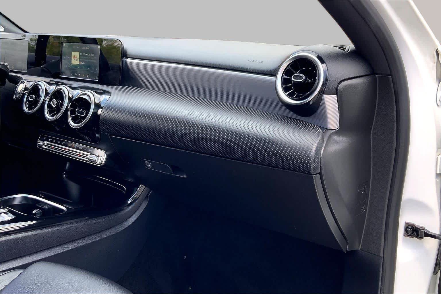 Used 2019 Polar White Mercedes-Benz A 220 image 19