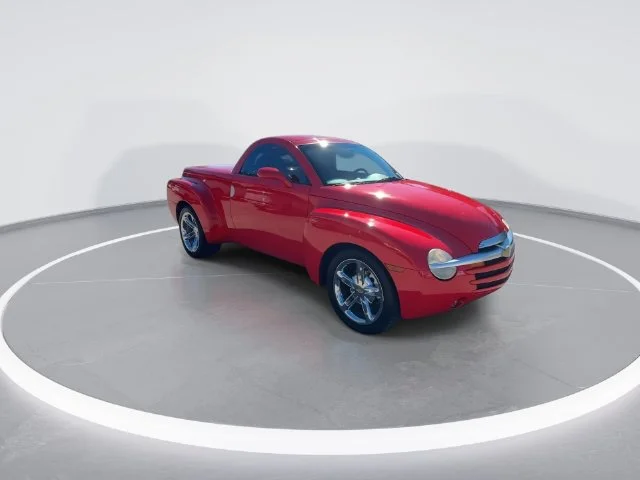 Used 2005 Red Chevrolet Base image 5