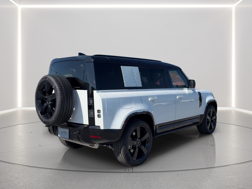 New 2026 Fuji White Land Rover X-Dynamic SE image 5
