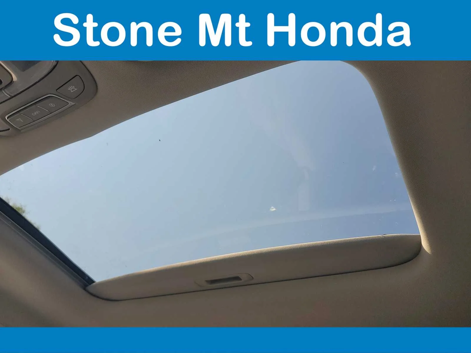 Used 2021 Glacial White Pearl Kia EX image 35