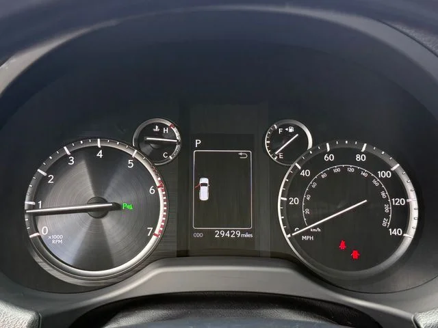 Used 2023 White Lexus 460 image 14