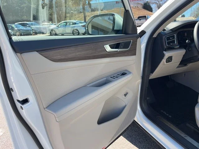 New 2026 White/off-white Volkswagen 2.0T SEL image 5
