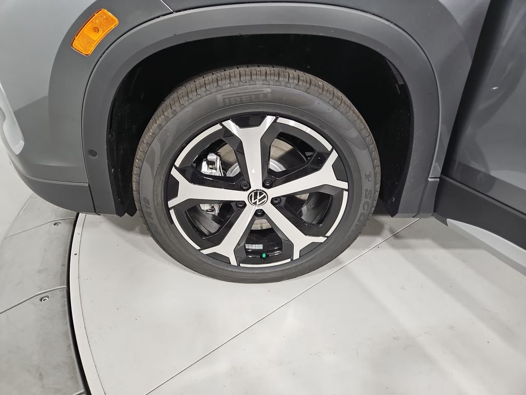New 2026 Gray Volkswagen 2.0T SE image 25