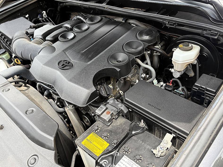 Used 2022 Gray Toyota SR5 Premium image 26