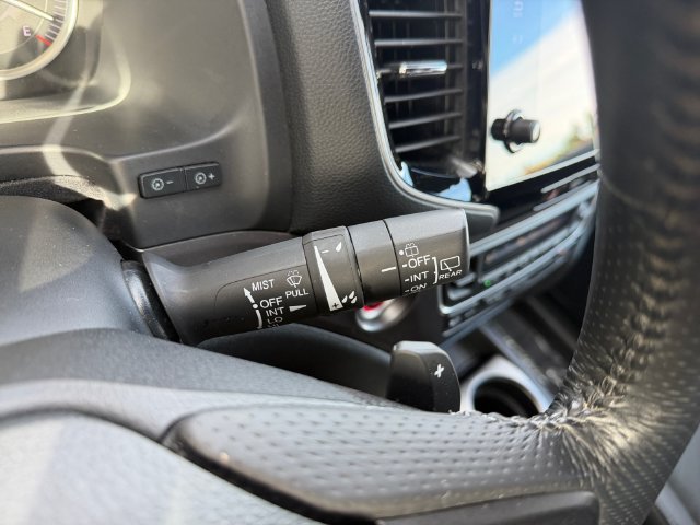 Used 2023 White Honda EX-L image 14