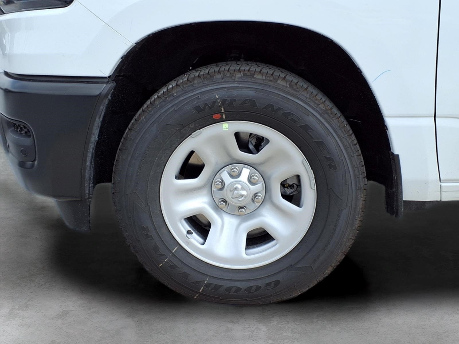 New 2026 Bright White Clear-Coat Exterior Paint RAM Tradesman image 7