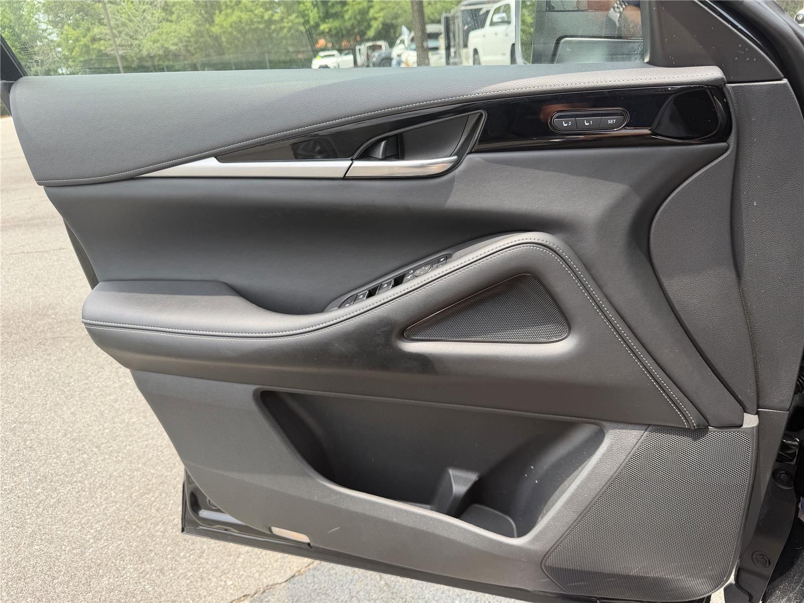 Used 2025 Mineral Black INFINITI PURE image 15