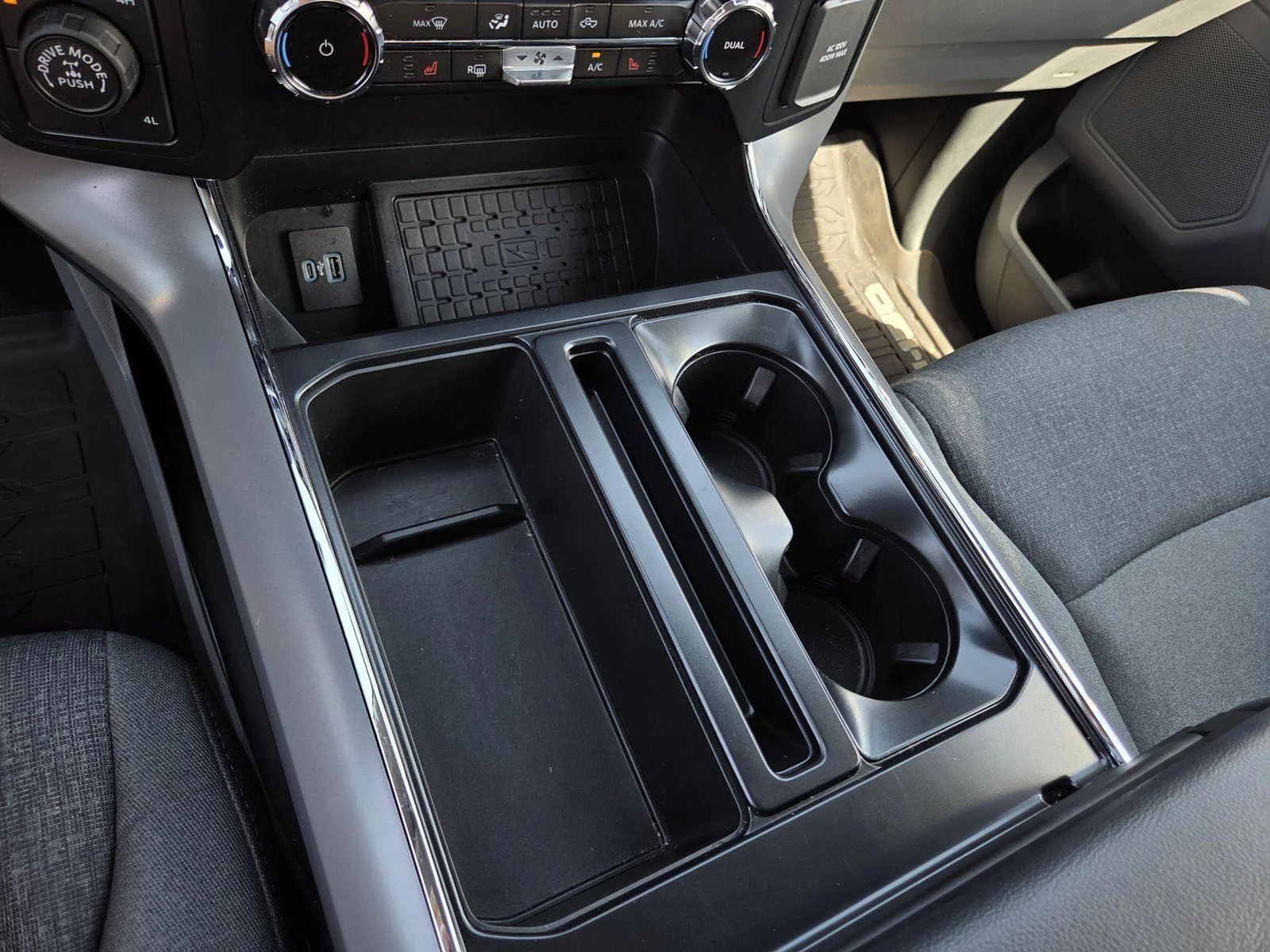 Used 2024 Agate Black Ford XLT image 14