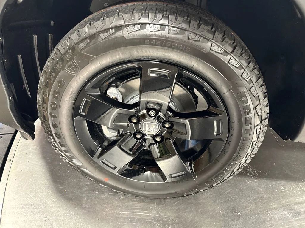 New 2026 Sonic Gray Pearl Honda Black Edition image 2
