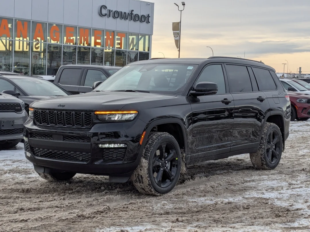 New 2025 Black Jeep Limited - - 4x4 - Luxury Tech II - Black App Pkge - Panoramic Sunroof & More! image 4