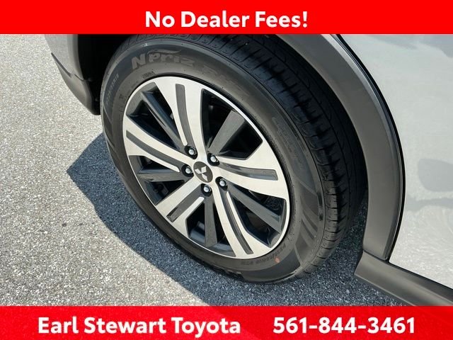 Used 2024 Gray Mitsubishi 2.0 ES image 50