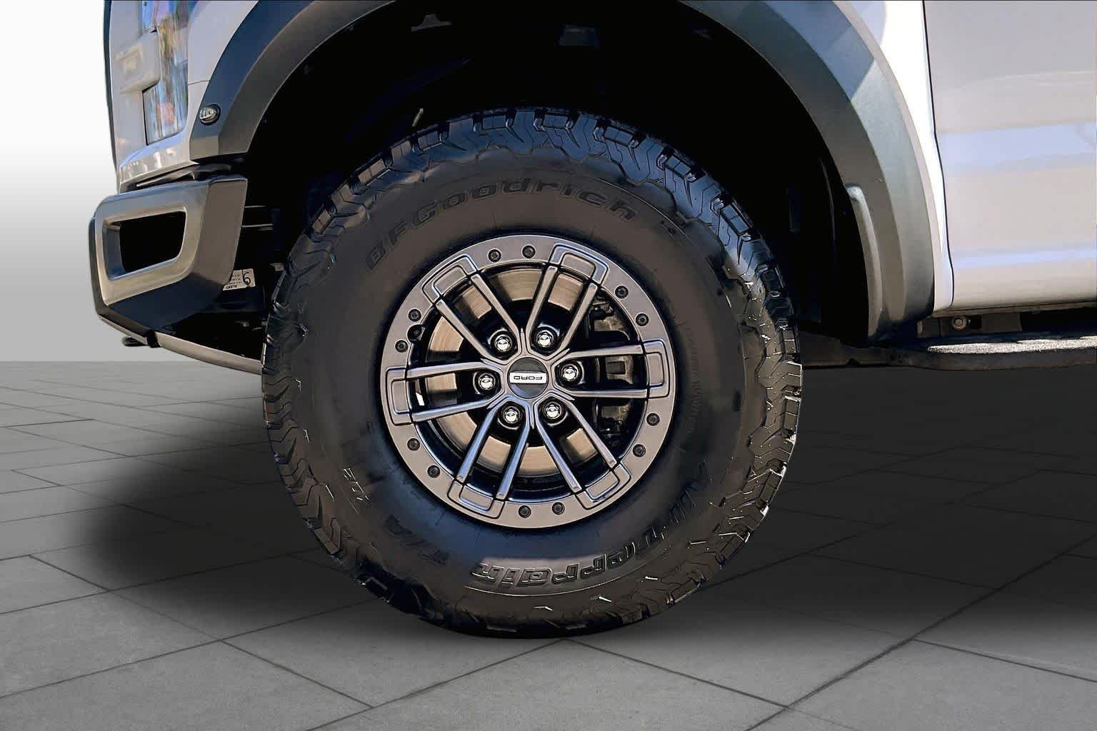 Used 2020 Oxford White Ford Raptor image 10