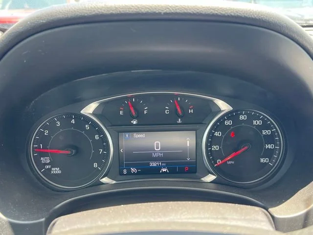 Used 2024 Downpour Metallic GMC SLE image 8