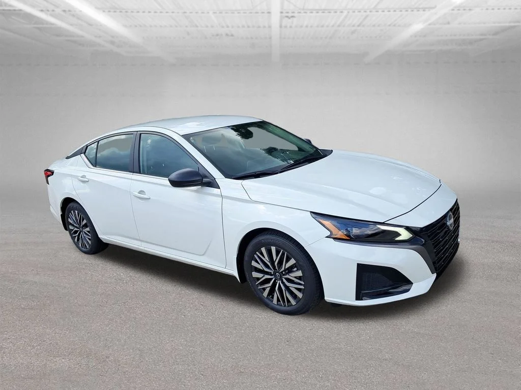New 2026 White Nissan 2.5 SV image 8