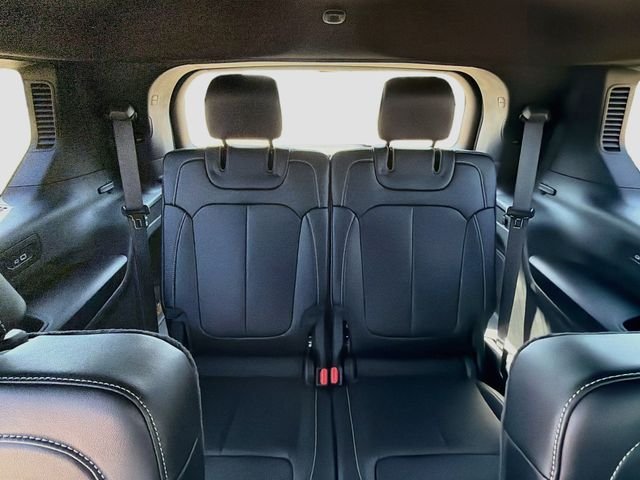 New 2027 White Jeep Limited image 32