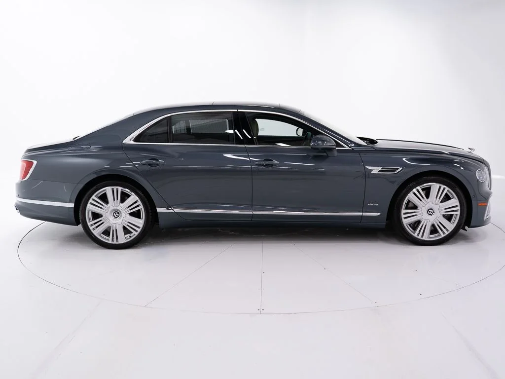Certified Used 2026 Thunder Bentley Azure image 6