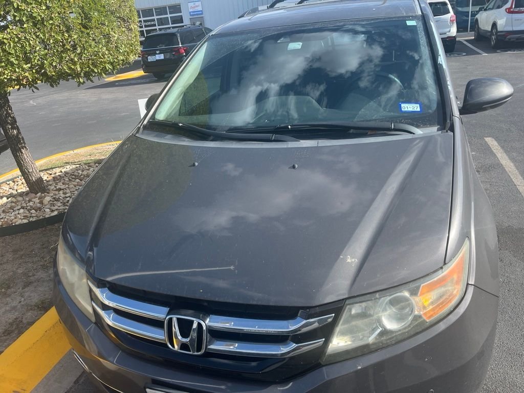 Used 2014 Honda Odyssey Touring with VIN 5FNRL5H94EB122562 for sale in Round Rock, TX
