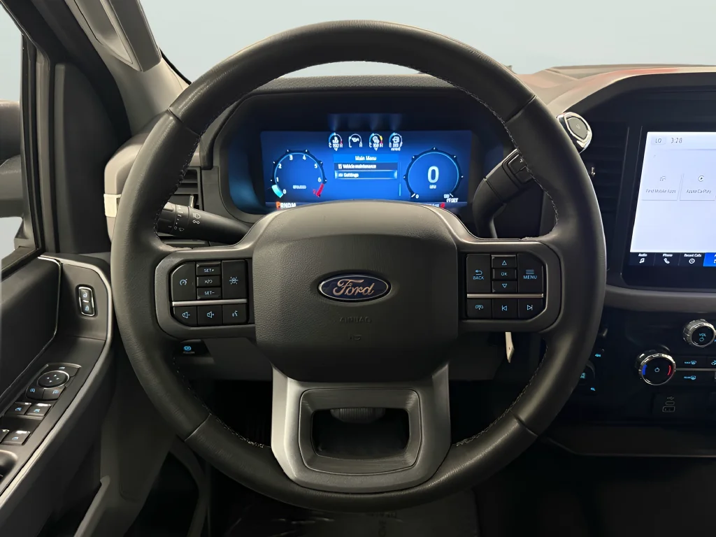 Used 2025 Black Ford XLT image 15