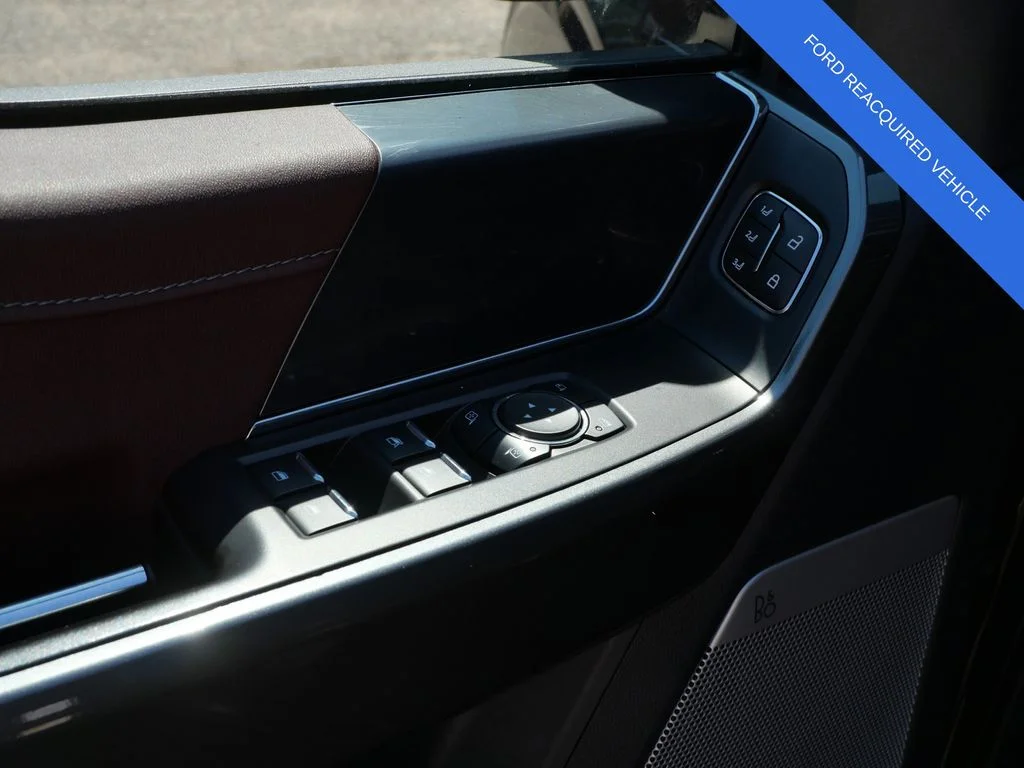 Used 2023 Black Ford Lariat image 25