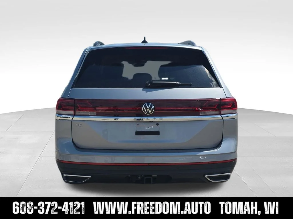 Used 2024 Silver Bird Metallic Volkswagen 2.0T SE w/Technology image 6