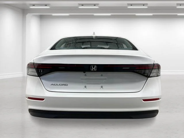 New 2026 Platinum White Pearl Honda LX image 4