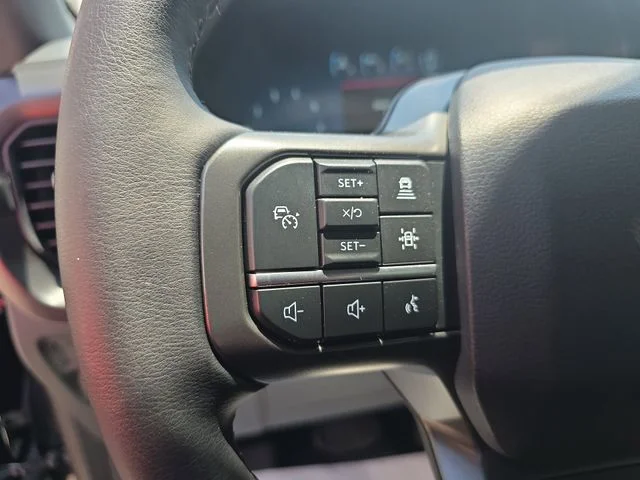 Used 2024 Black Ford XLT image 18
