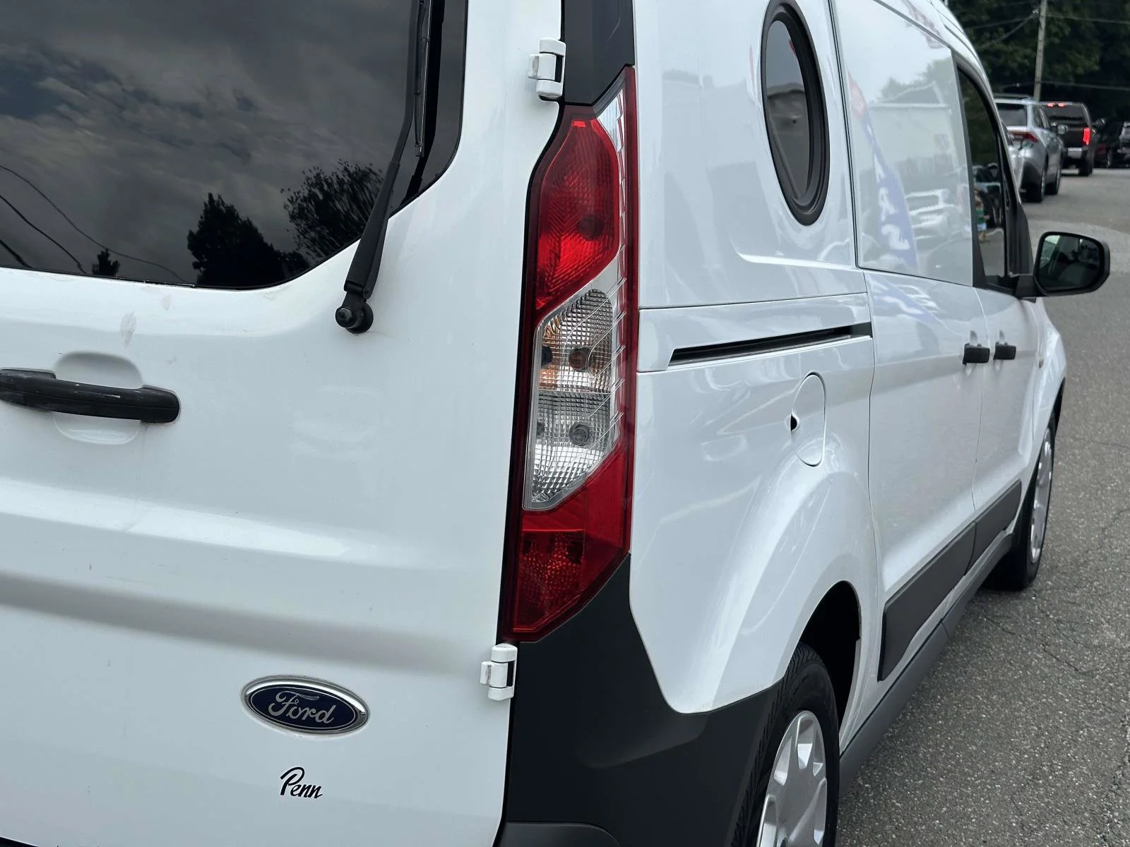 Used 2016 White Ford XL image 15