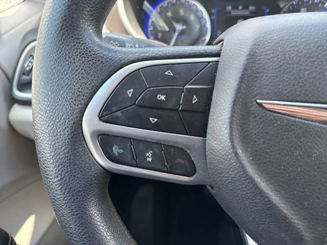 Used 2021 Gray Chrysler LXI image 29