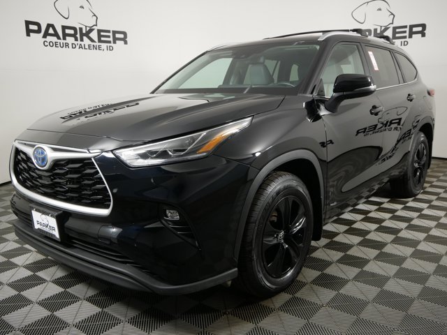 2023 Toyota Highlander Hybrid Bronze Edition AWD's photo