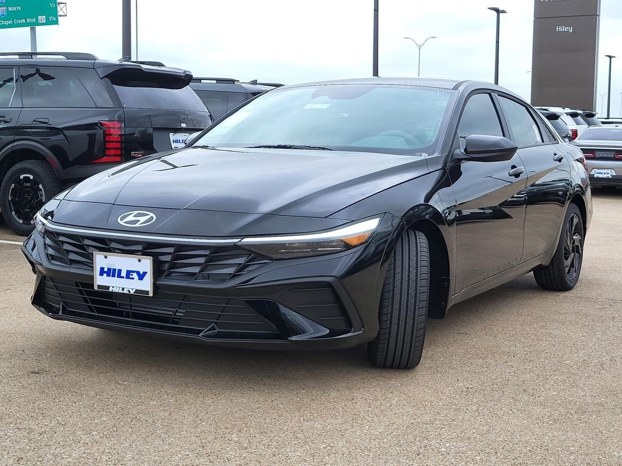 New 2026 Abyss Black Hyundai SEL Sport image 2
