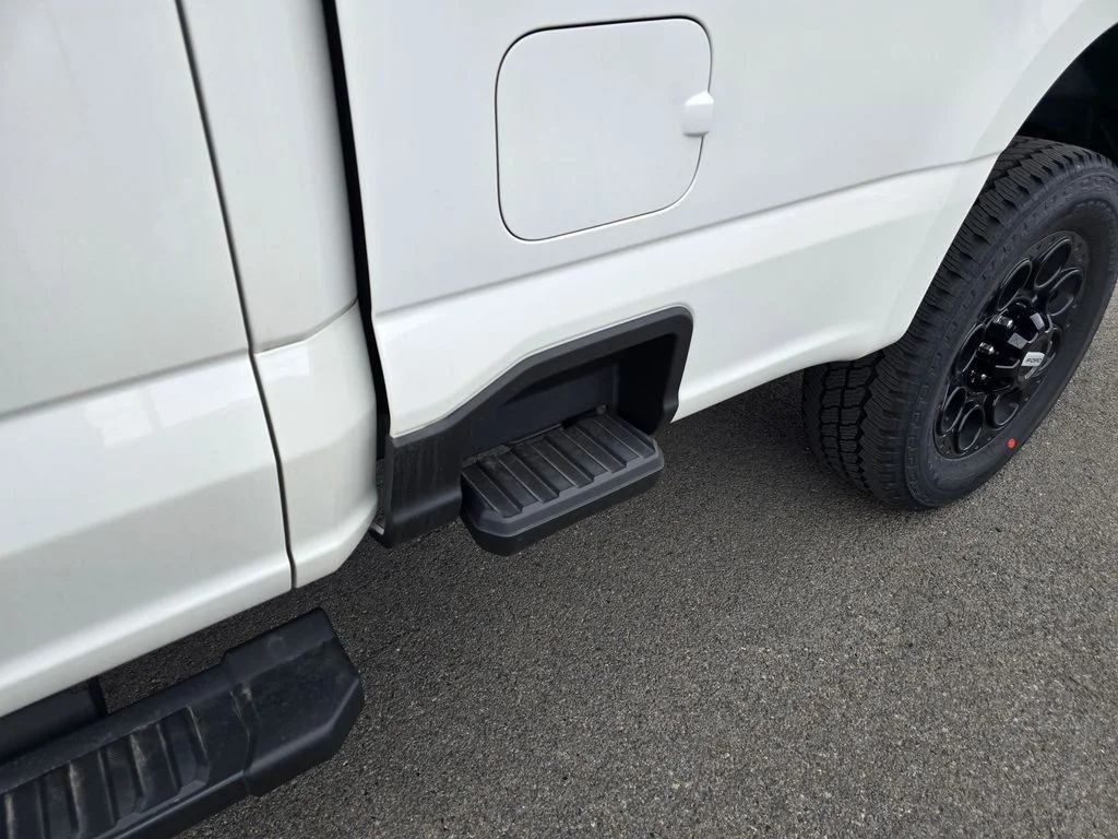 New 2026 Star White Metallic Tri-Coat Ford F-250® Lariat® image 10
