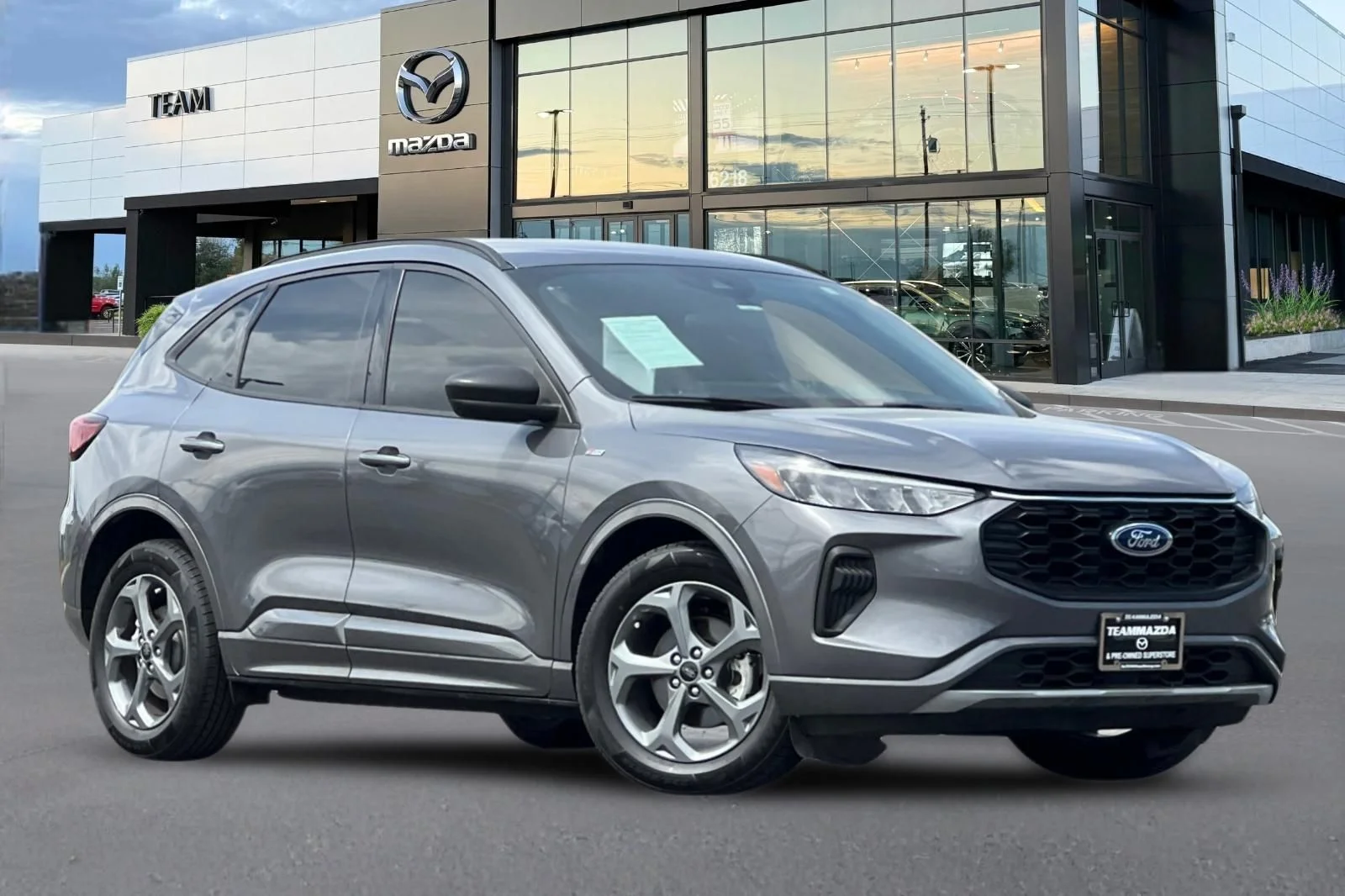 Used 2023 Gray Ford ST-Line image 2