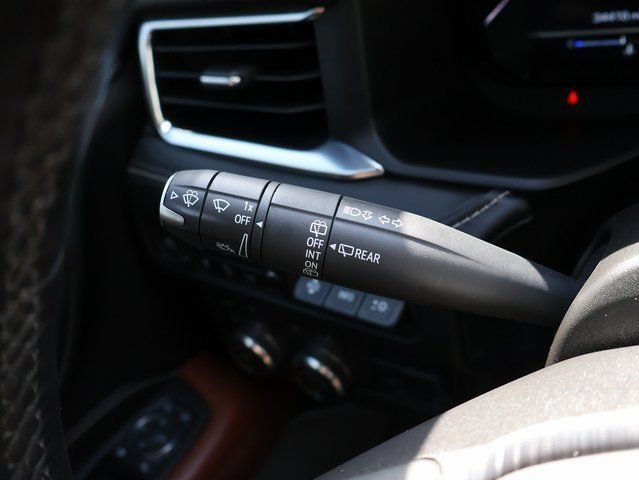 2024 GMC Yukon Denali Ultimate - Photo 40