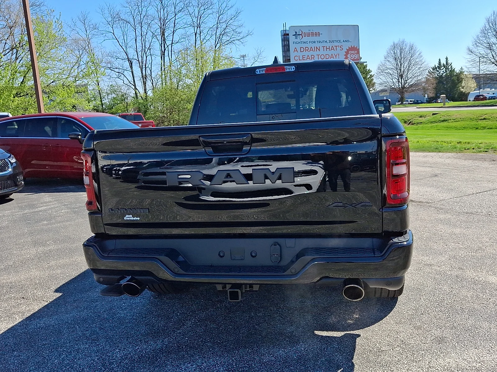 New 2026 Diamond Black Crystal Pearl-Coat Exterior Paint RAM Laramie image 7