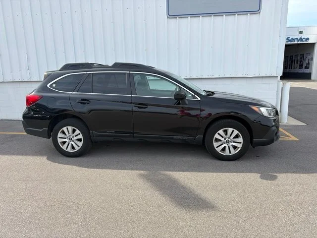 Used 2019 Black Subaru 2.5i Premium image 4