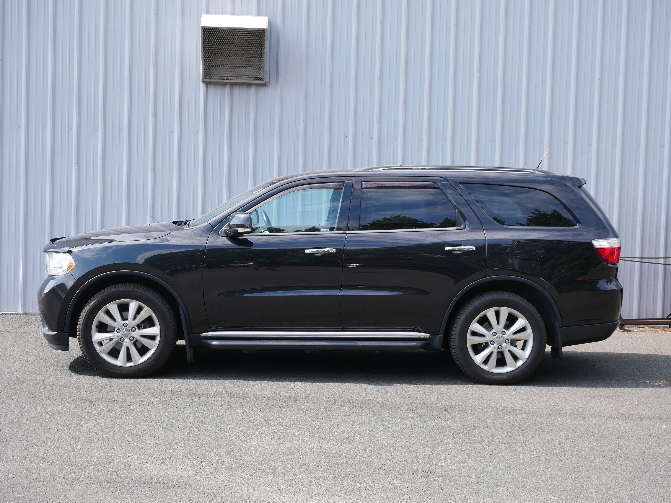 Used 2013 Dodge Durango Crew with VIN 1C4RDJDGXDC683483 for sale in Hastings, Minnesota