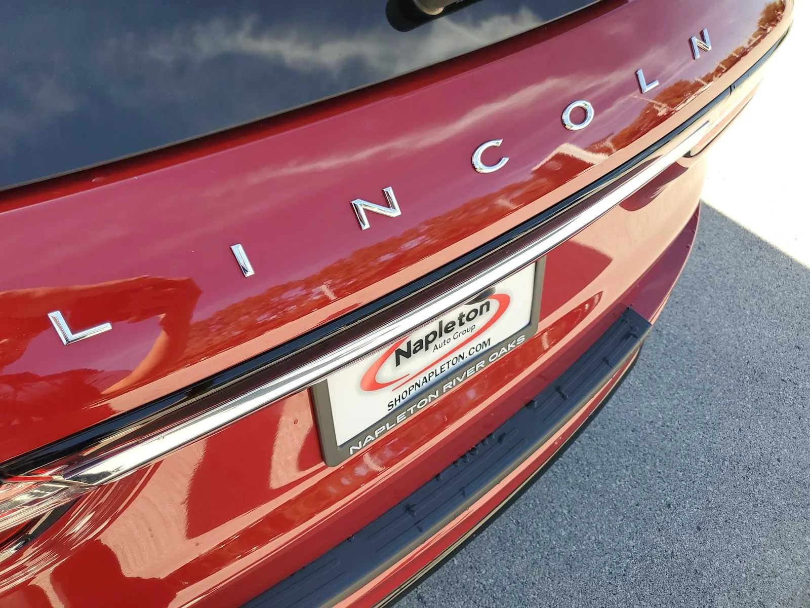 Used 2025 Lucid Red Lincoln Premiere image 7