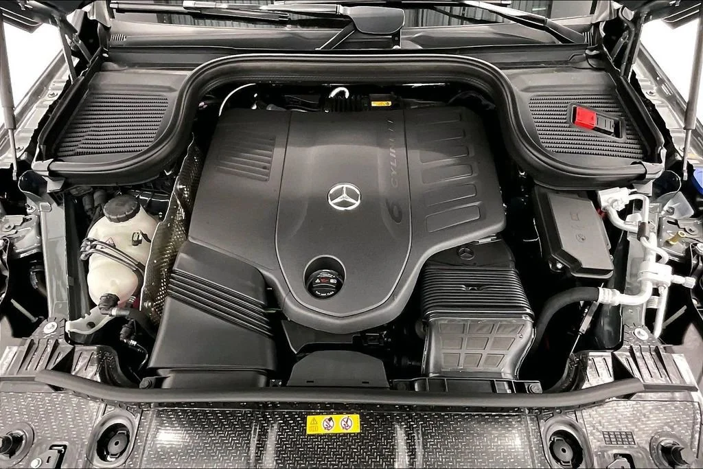 New 2026 MANUFAKTUR Silicon Grey Mercedes-Benz GLE 450 image 30