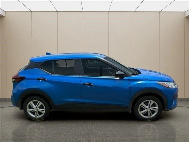 Used 2025 Blue Nissan S image 12
