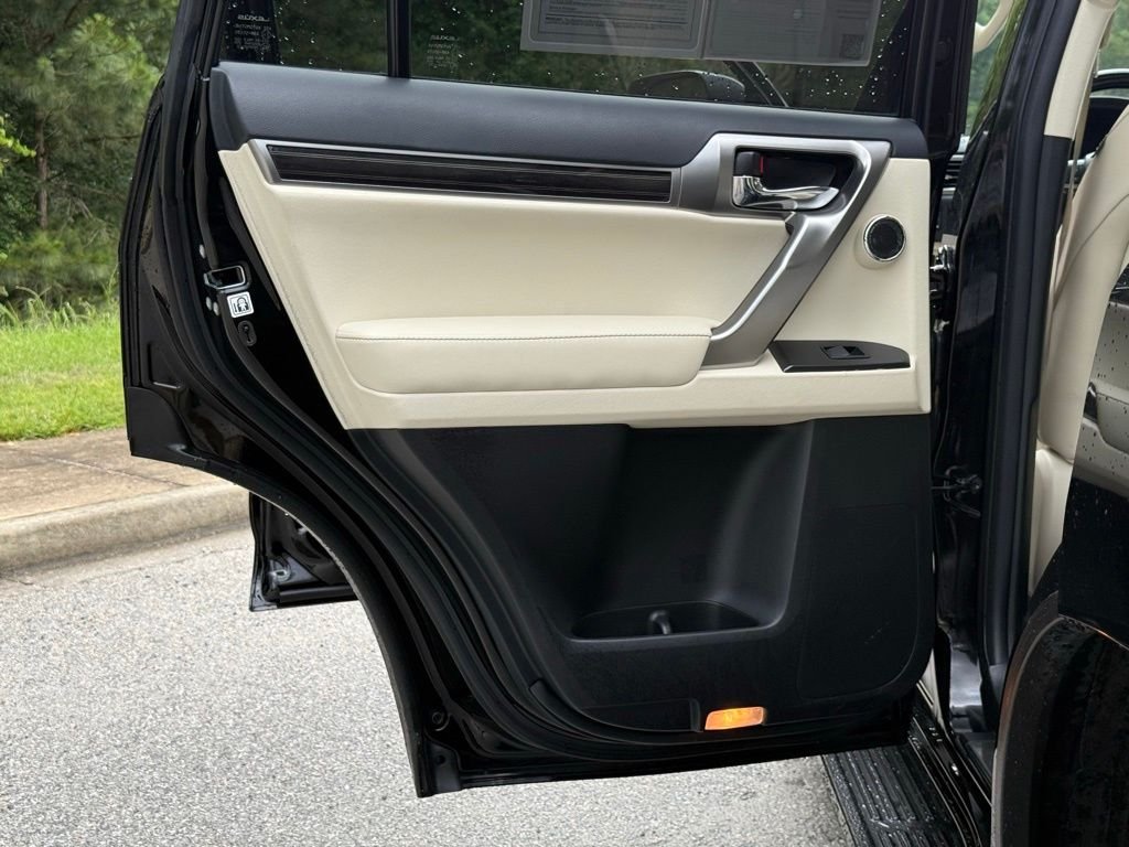 Certified Used 2023 BLACK Lexus 460 image 27