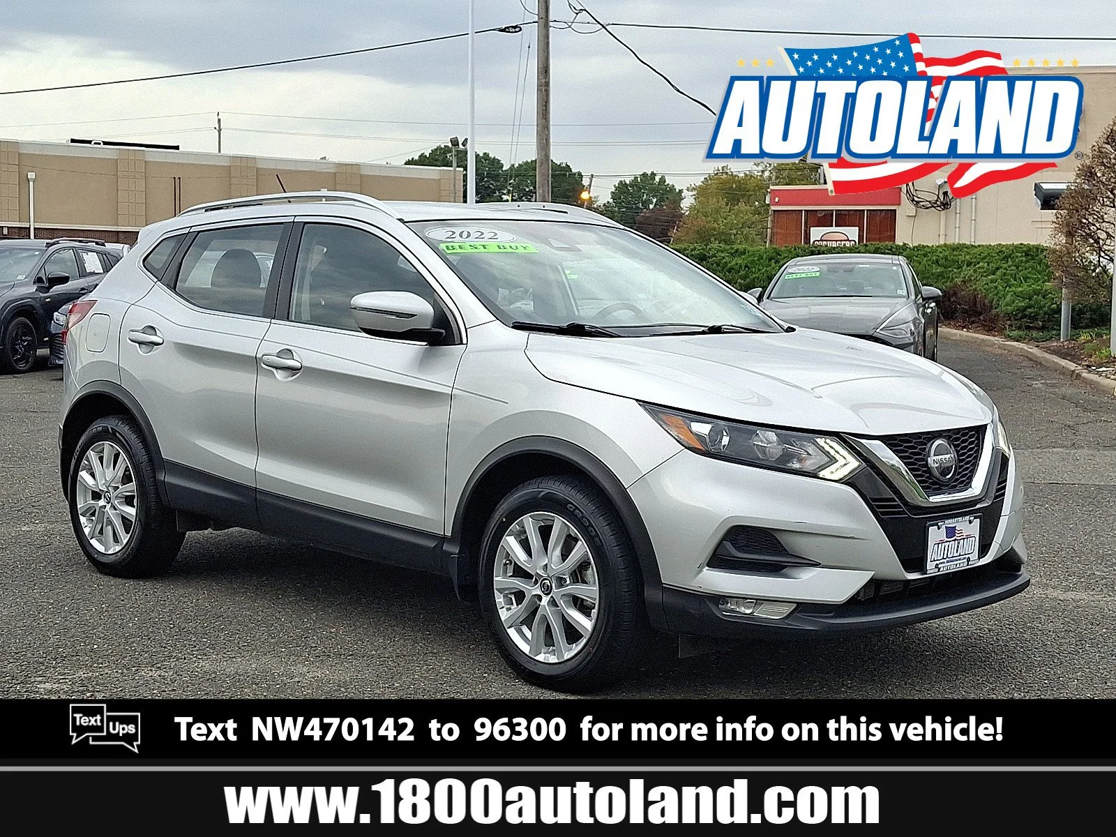 Used 2022 Brilliant Silver Metallic Nissan SV image 1