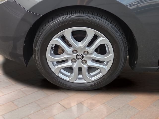 Used 2017 Graphite Toyota Base image 21