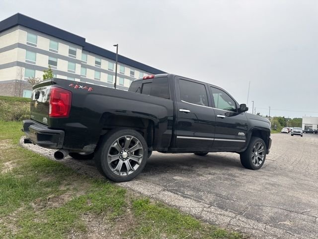Used 2018 Black Chevrolet High Country image 23