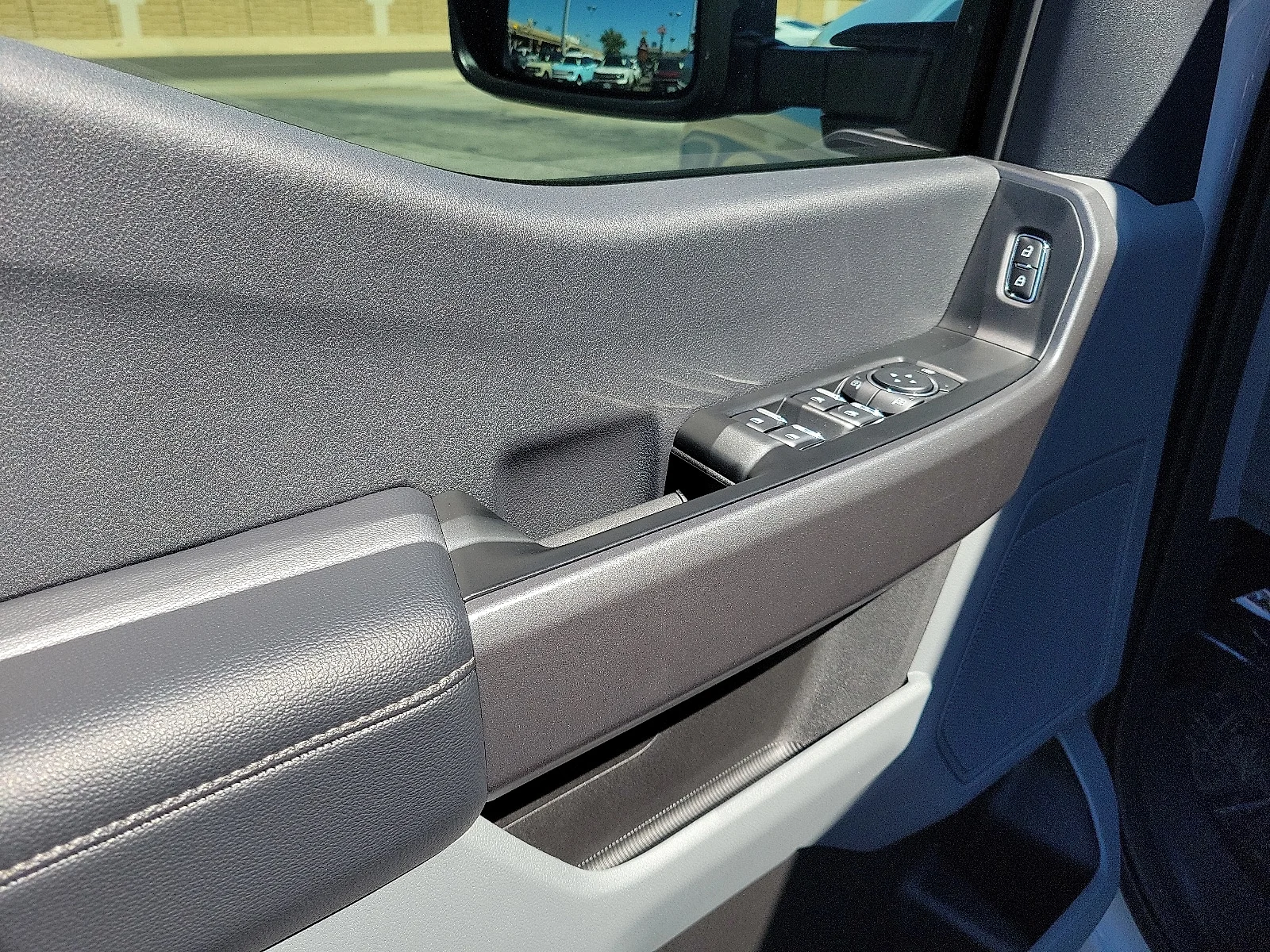 New 2026 Avalanche Ford F-350&reg; XL image 11