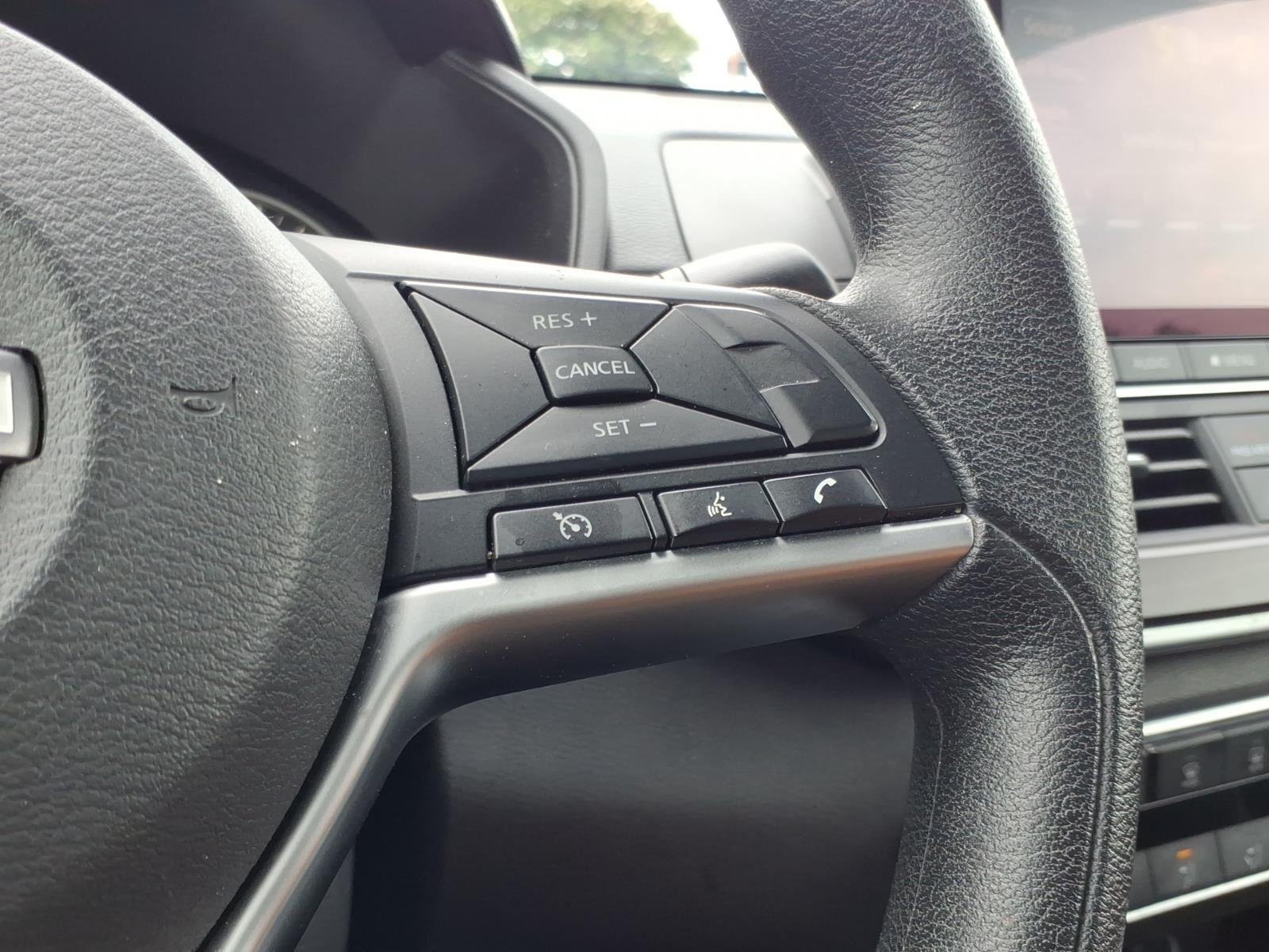 Used 2024 Gun Metallic Nissan 2.5 SV image 25