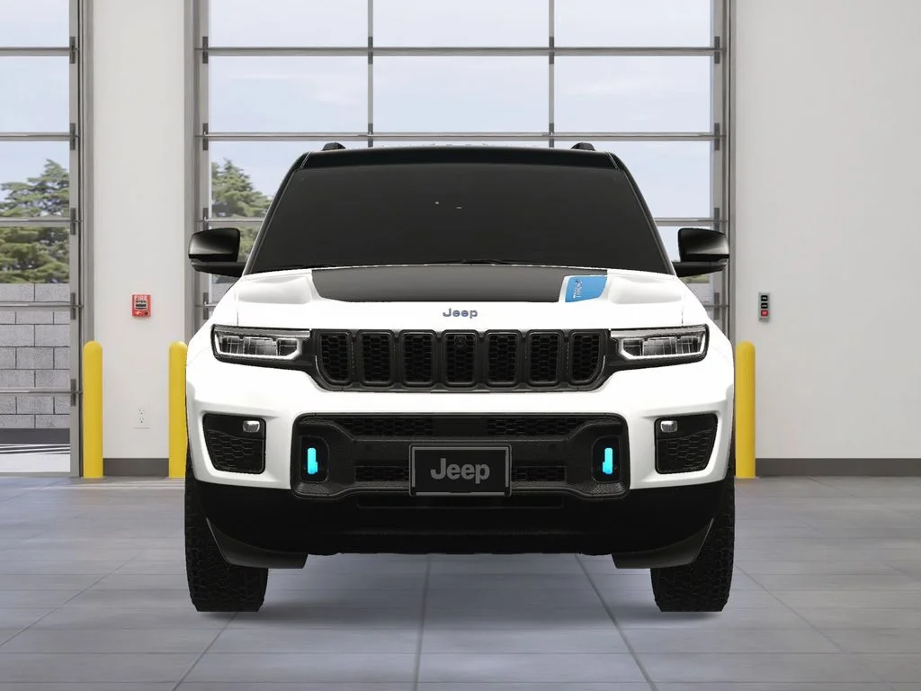 New 2024 Bright White Clearcoat Jeep Trailhawk 4xe image 10