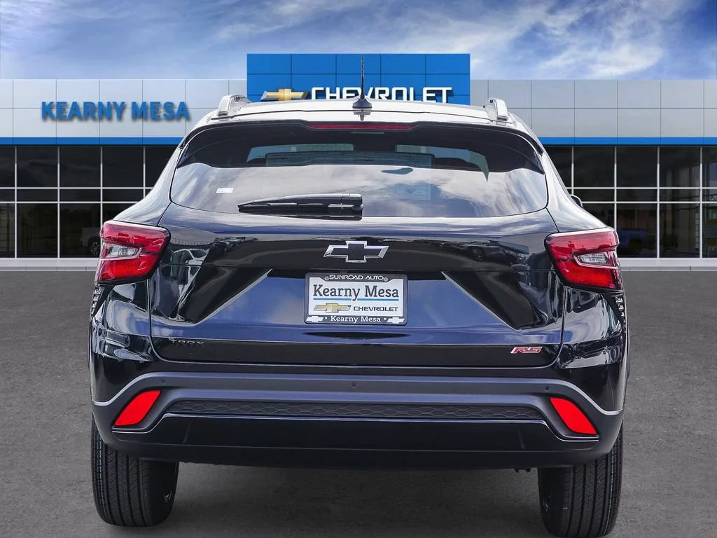New 2026 Mosaic Black Metallic Chevrolet 2RS image 5