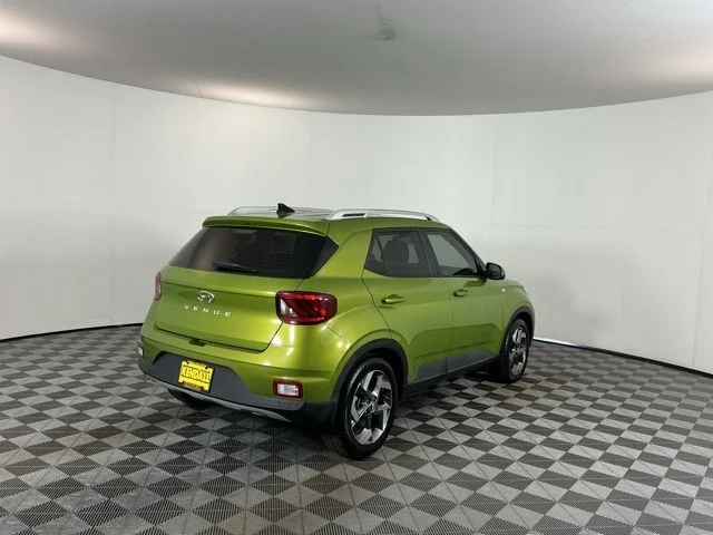 Used 2021 Green Hyundai SEL image 5