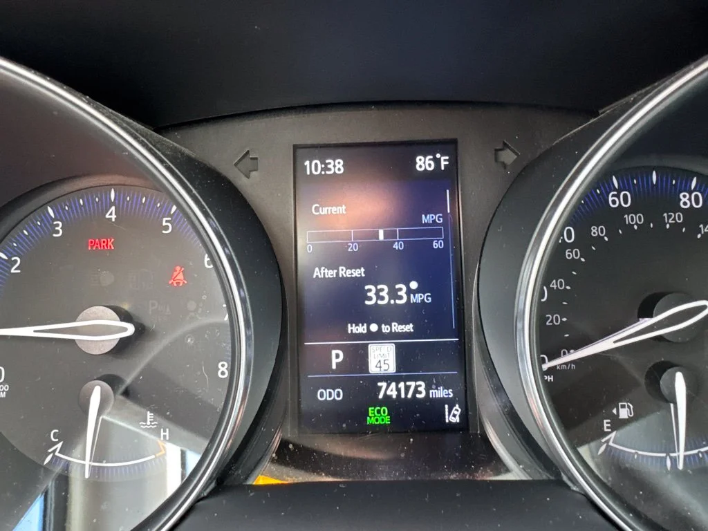 Certified Used 2022 Pearl Toyota Limited image 13