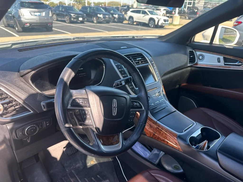 Used 2020 White Lincoln Reserve image 3